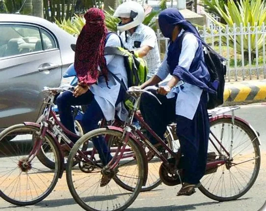 Temperature rises unabated as 10 towns cross 40 mark in Odisha