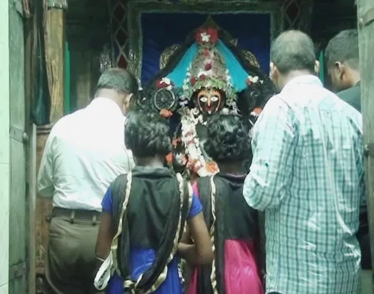 Lords in Anasara: Devotees throng Odisha’s Alarnath Temple