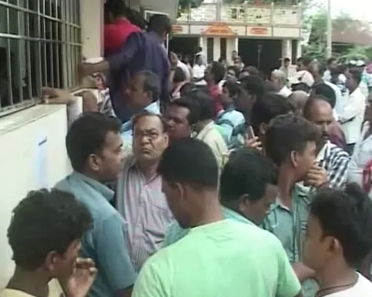 BJYM activists ransack civic body office in Odisha’s Sambalpur