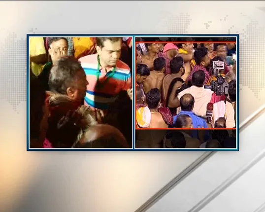 Misbehaviour with Puri Collector: Two servitors arrested