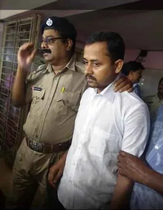 Fake IPS officer arrested from Odisha capital