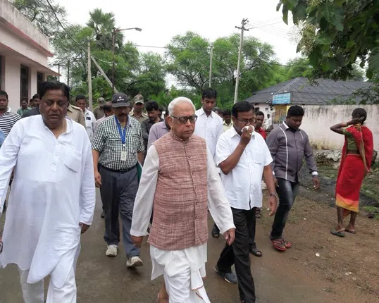 Narasingha blames Odisha govt, system for Dana Majhi incident