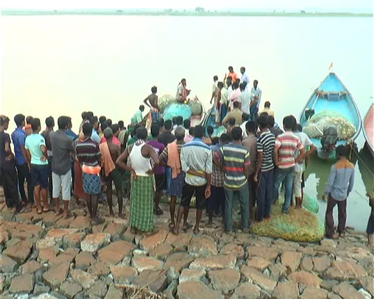 One fisherman killed, three others injured in lightning strike in Odisha