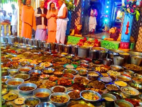 Byanjana Dwadashi: 555 dishes served to Lord Jagannath at Gourabihar mutt in Odisha’s Puri