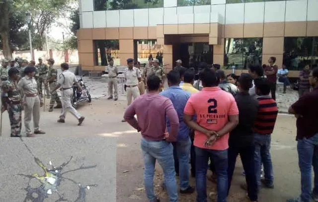 Lulu Sena activists pelt eggs at ESI Hospital in Odisha capital
