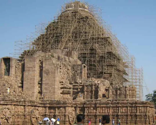 Moderate intensity quake may result in collapse of Odisha’s Konark temple!