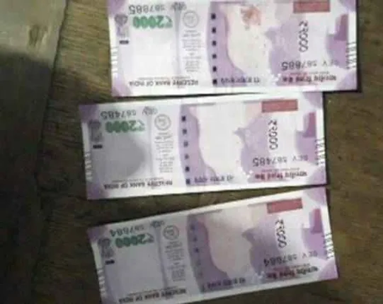 Mahatma missing from Rs 2,000 notes withdrawn from MP bank
