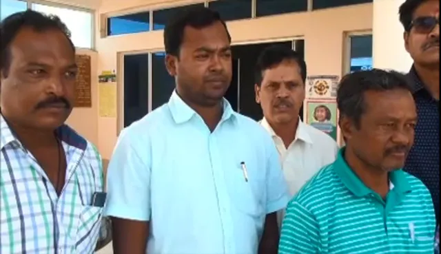 Maoists threatened us to boycott Odisha panchayat poll: Abducted officials