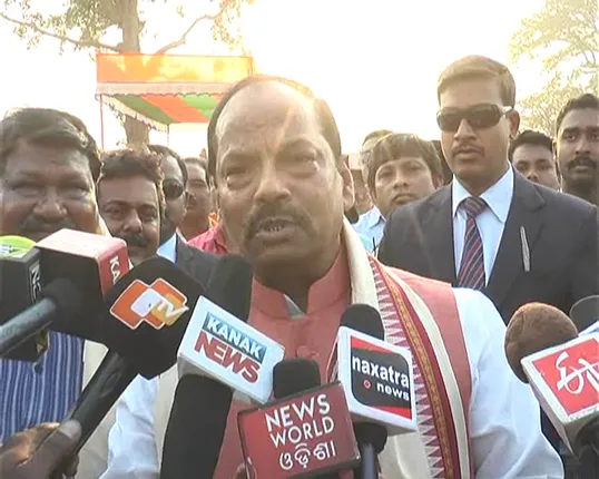 People of Odisha will throw BJD out in 2019: Raghubar Das