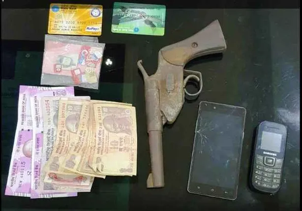 Miscreants fire at police; one flees, another arrested in Odisha