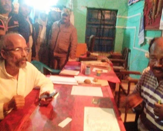 Odisha BJP leader Pratap Sarangi's vehicle attacked