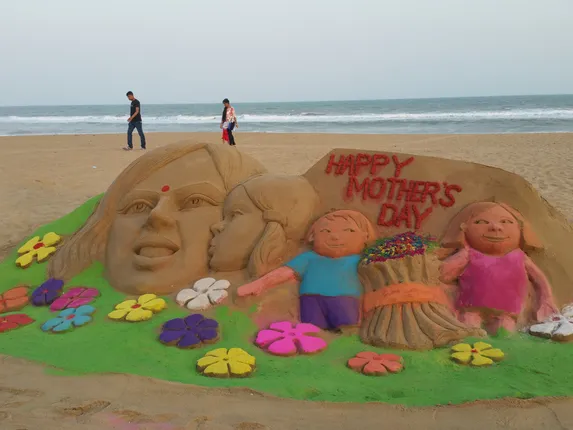 Odisha sand artist’s sculpture on Mother’s Day