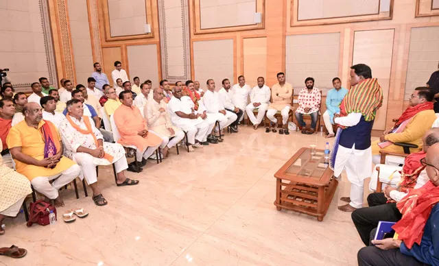 Ratha Jatra: Odisha CM holds review meeting with Chhatisa Nijog, seeks cooperation of servitors