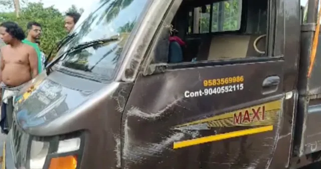 2 dead, 5 critical as pick-up van overturns in Odisha