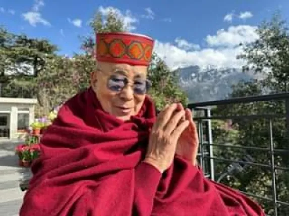Dalai Lama discharged from US hospital after successful knee surgery