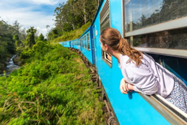 Sri Lanka earns over $1.5 bn from tourism in first half of year