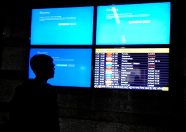 Worldwide tech outage grounds flights, disrupts online services