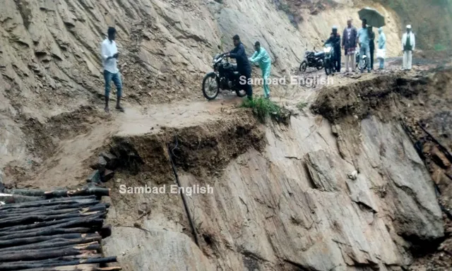 Odisha: Massive landslide on Bayapada Ghat road cuts off 18 villages from rest parts in Malkangiri