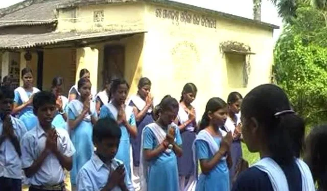 Odisha to introduce yoga, pranayam sessions in schools to keep students fit