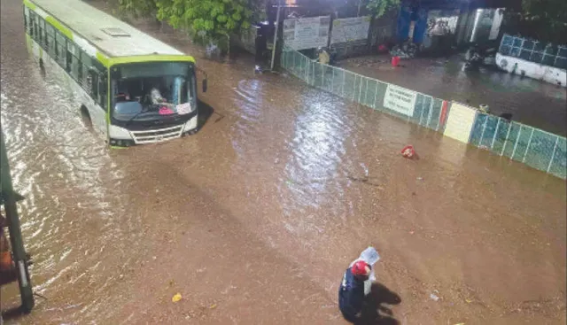 Odisha H&UD Dept emphasizes quick response to mitigate water logging in urban areas