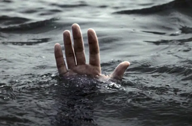 Woman jumps into river along with minor son in Odisha's Cuttack
