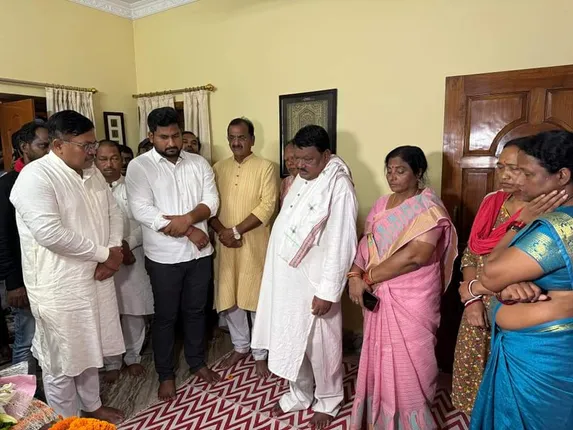 Union Minister Jual Oram's wife Jhingia Oram dies of dengue