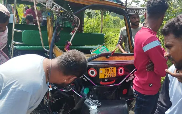 98b418a6-37fa-494e-9848-06f16cc5a2e1