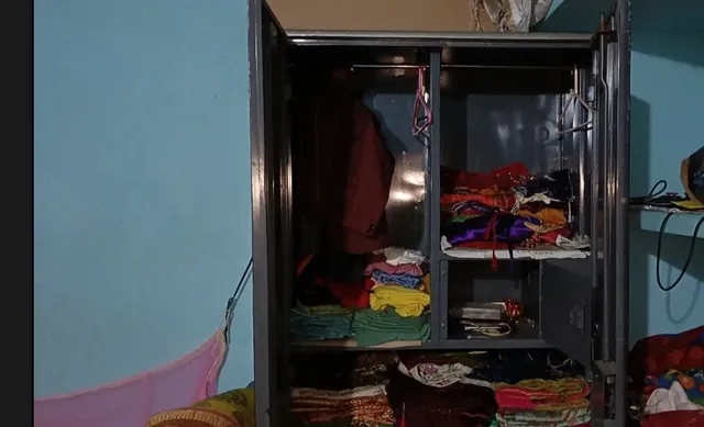 2c8c74f6-15c4-4ef0-8b1b-9698ff828c62