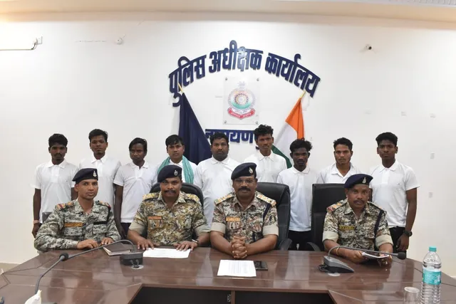 9 naxal surrender