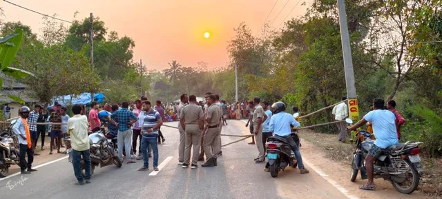 Villagers block roads demanding construction of humps at accident-prone areas