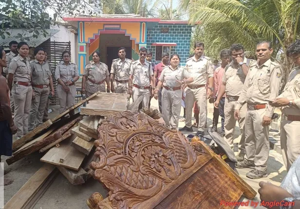 Wood seized by forest department in Malkangiri.