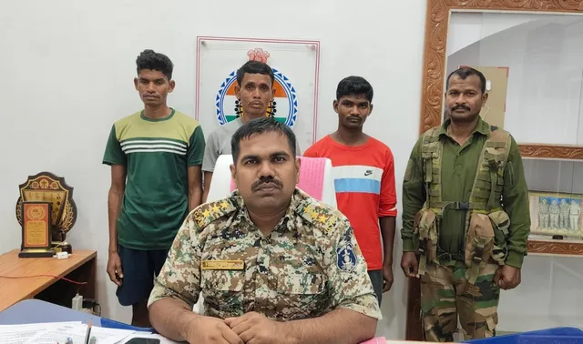 3 naxal arrested