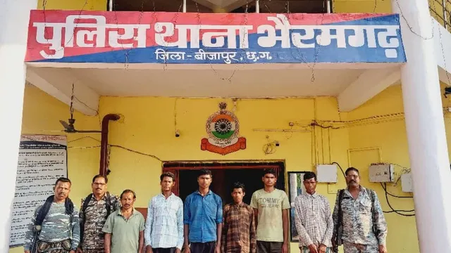 7 naxal arrested