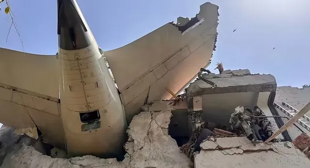 33cc49a4-e83d-44f2-bf19-3d1d60942267