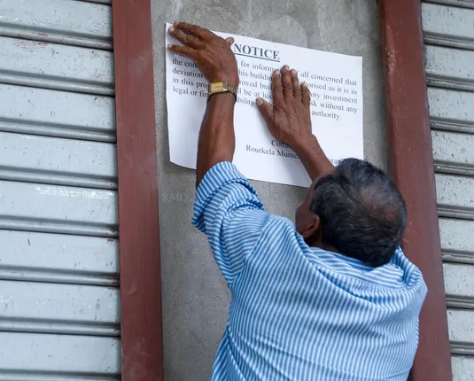 f261f526-11cd-4370-a7c6-c2a3d9eeb00e