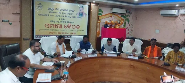 bd353dee-2dfe-42dd-874a-367dc8f66122