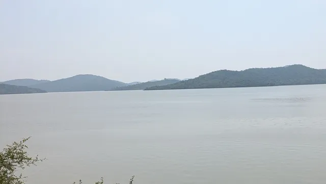 da40e13a-3cb1-4066-bb99-03e01368f61d