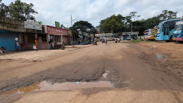 Nabrangpur bus stand