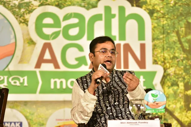 WhatsApp Image 2025-10-06 at 15.52.06 (1)