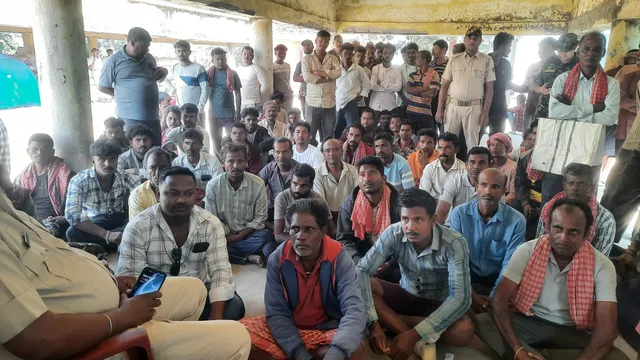 Mkgk farmers strike at poteru (3)