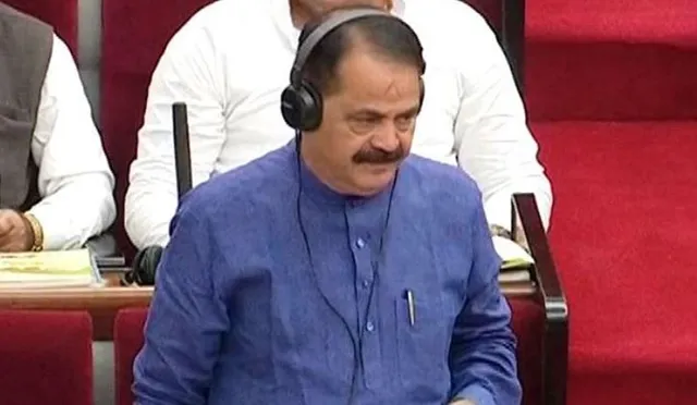 Congress raised the issue of reservation again in the vacuum...