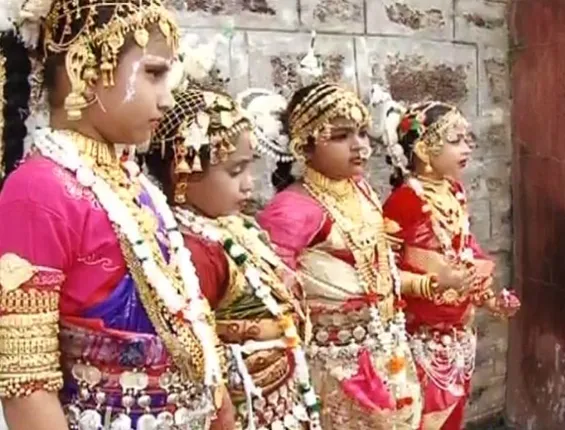 ମହାପ୍ରଭୁଙ୍କ ନିଆରା ପରମ୍ପରା: ୨୧ ଦିନ ଧରି କୁମାରୀମାନେ କରନ୍ତି ନେତକନ୍ୟା ଉତ୍ସବ