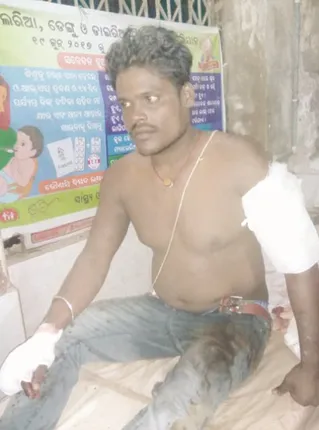 ବରୀରେ ବିଜେଡିର ଗୁଣ୍ଡାଗର୍ଦି : ଯୁବକଙ୍କୁ ଖଣ୍ଡାରେ ହାଣିଲେ