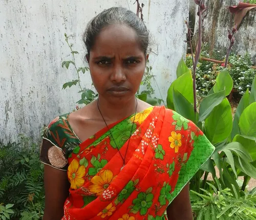 ମହିଳା ନକ୍ସଲ ଗିରଫ