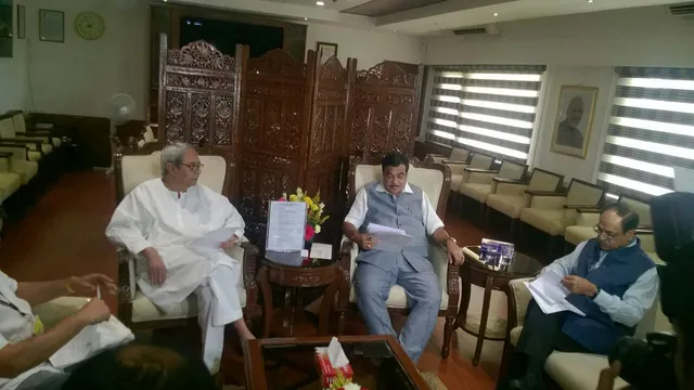 ଦିଲ୍ଲୀରେ ଗଡ଼କରୀଙ୍କୁ ଭେଟିଲେ ନବୀନ