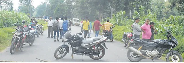 ସ୍କୁଲ୍‌ ଆଗରେ ଗାଡ଼ିରୁ ପଡ଼ି ଛାତ୍ର ମୃତ