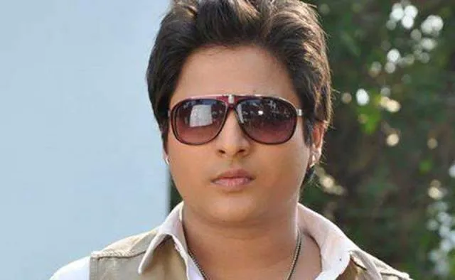 ପୂଜା ବଜାରର ତିନି ହିରୋଙ୍କୁ ଲଞ୍ଚ୍‌ କରିଥିଲେ ବ୍ରଜରାଜ ମୁଭିଜ୍‌