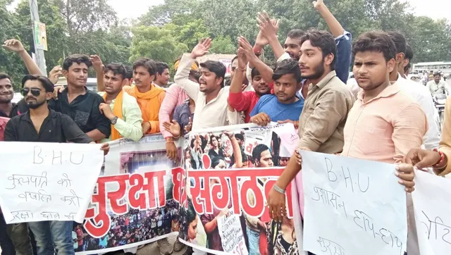 ୧ହଜାର ଛାତ୍ରଙ୍କ ବିରୋଧରେ ମାମଲା, ୩ ମାଜିଷ୍ଟ୍ରେଟ ଓ ୨ ପୁଲିସ ଅଫିସରଙ୍କ ବଦଳି