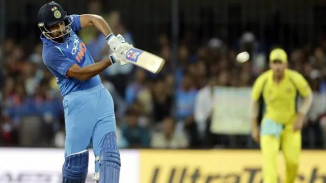 ଟିମ୍‌ ଇଣ୍ଡିଆକୁ ୩ୟ ଝଟକା, ରୋହିତଙ୍କ ପରେ କୋହଲି ଆଉଟ