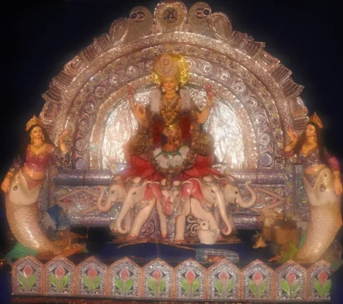 ଭୁବନେଶ୍ୱର ବାୟାବାବା ମଠ ଅଞ୍ଚଳରେ ଲକ୍ଷ୍ମୀପୂଜା ।